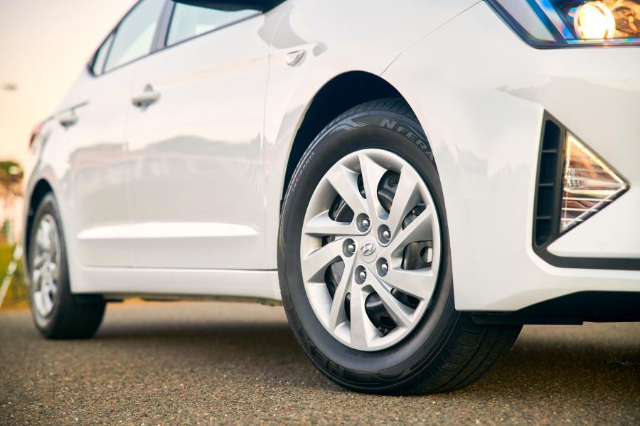Детали экстерьера Hyundai Elantra Go (AD) 2018 года  (AU) (фото 14 из 17)